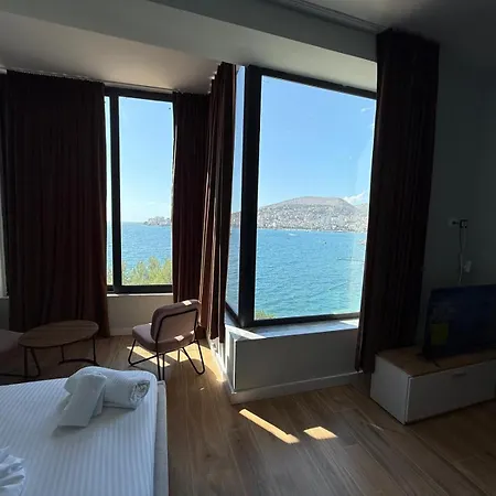 Nk ホテル Sarandë