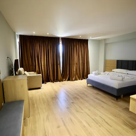 Hotel Nk Sarande